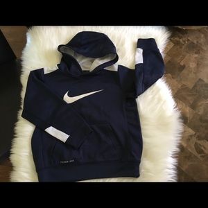 Nike hoodie size 6